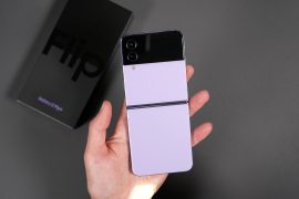 Galaxy Z Flip 4 Unboxing